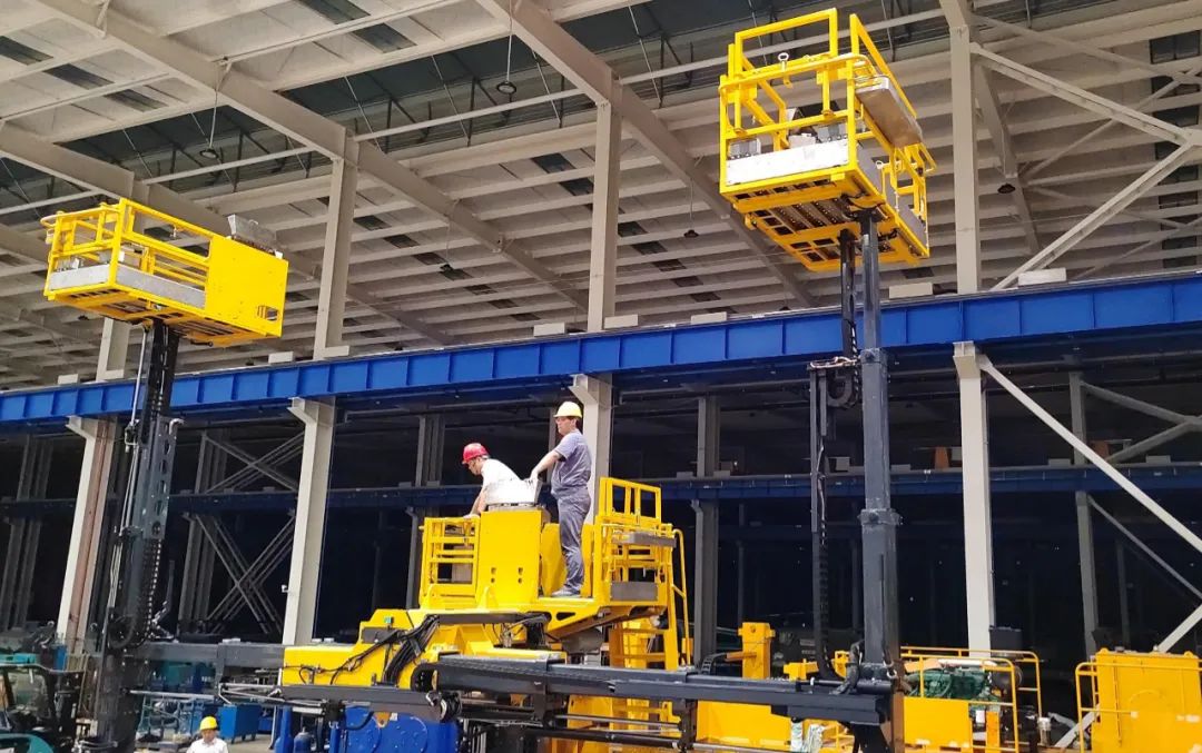 为铁路运输保驾护航！尊龙凯时官网网址智能自主研制首套三平台作业装置乐成交付