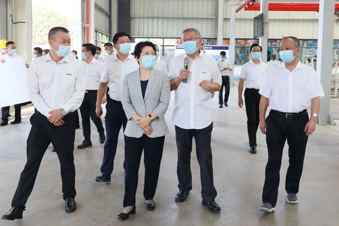 吴桂英调研尊龙凯时官网网址智能