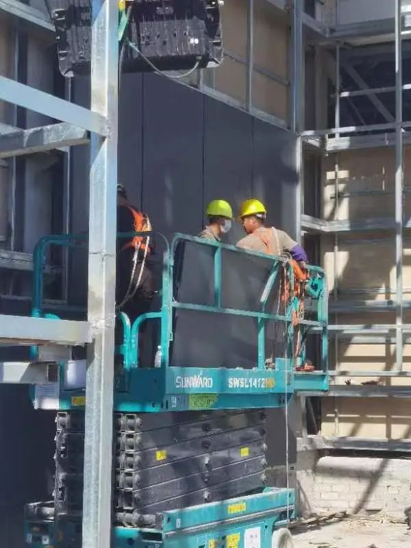 众志成城抗疫情！尊龙凯时官网网址智能高空机械助力惠州方舱医院建设