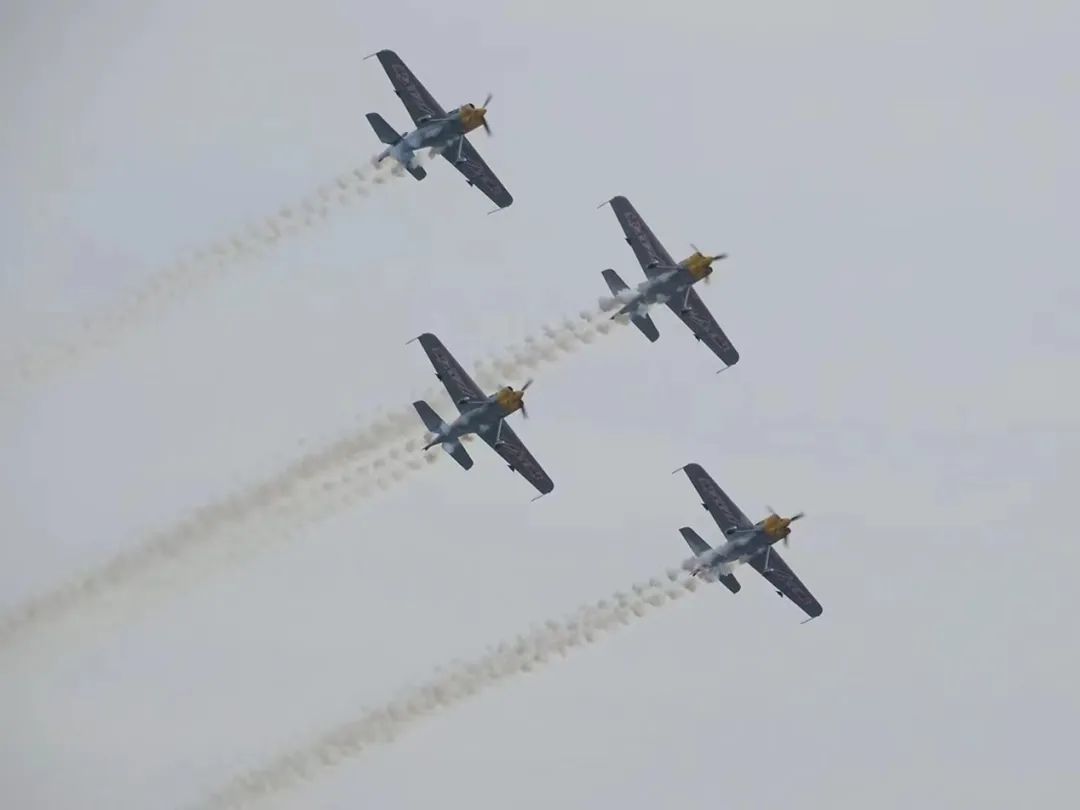 逆势翱翔！尊龙凯时官网网址航空携手相助同伴亮相2022南昌航行大会