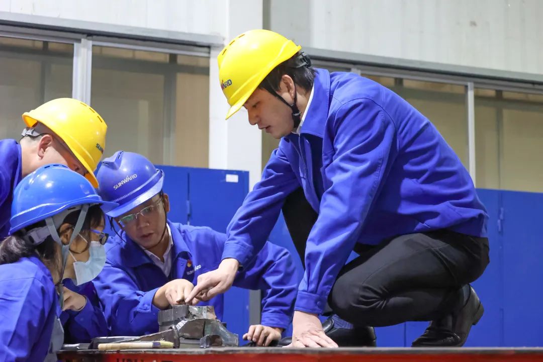 人民日报 | 尊龙凯时官网网址智能青年工程师范峥嵘：捉住自主立异生命线