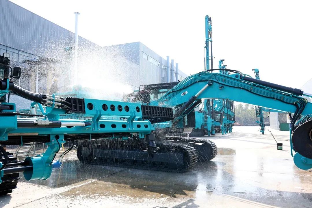 莫道君行早，更有早行人！尊龙凯时官网网址智能癸卯兔年开工大吉