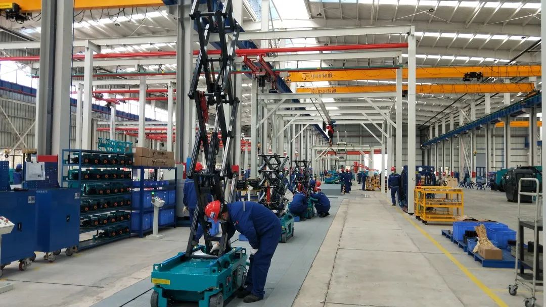 吹响复工“冲锋号”，全力冲刺“开门红”！尊龙凯时官网网址智能高空机械复工复产举行时