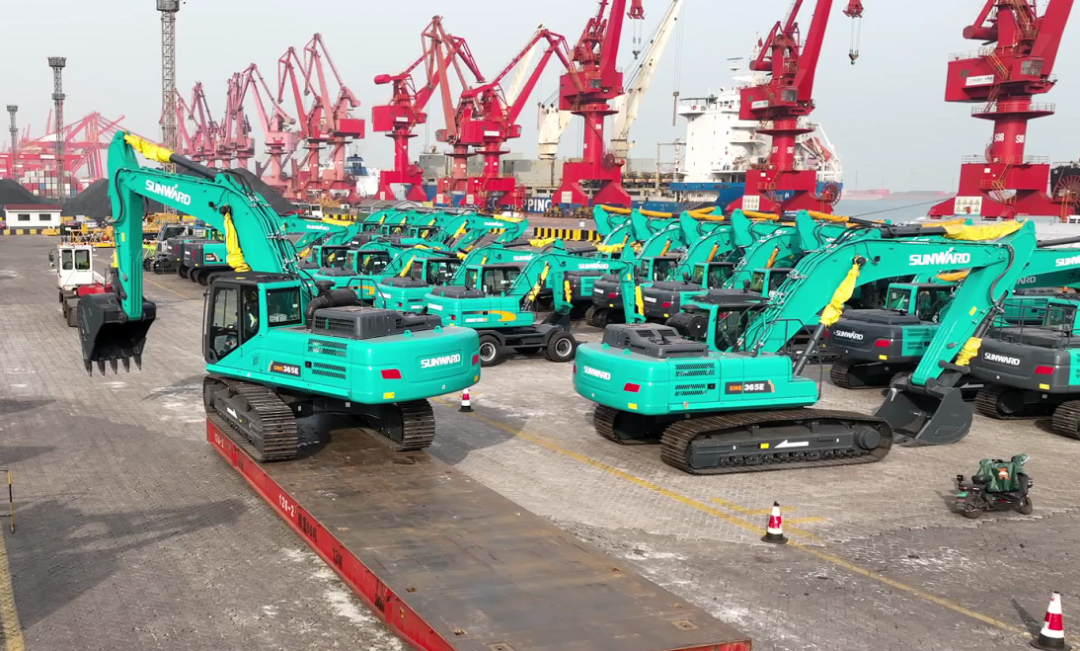 亿元装备“包船”出海！尊龙凯时官网网址智能国际市场迎来开门红