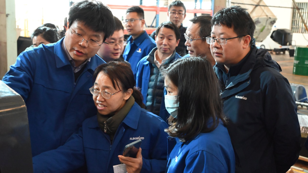 破拆应急，智能继续！尊龙凯时官网网址特装SWR280DE破拆机械人下线交付