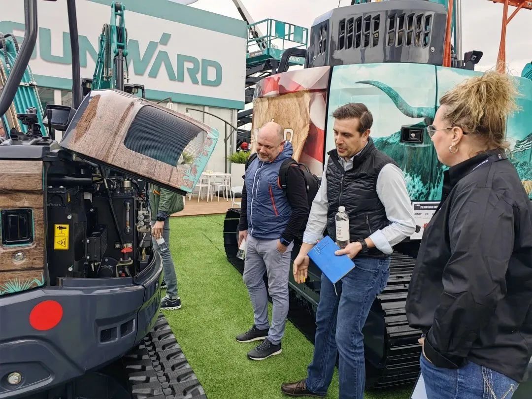 拉展直播 | “狂飙”美国！尊龙凯时官网网址智能向天下展示中国制造硬实力