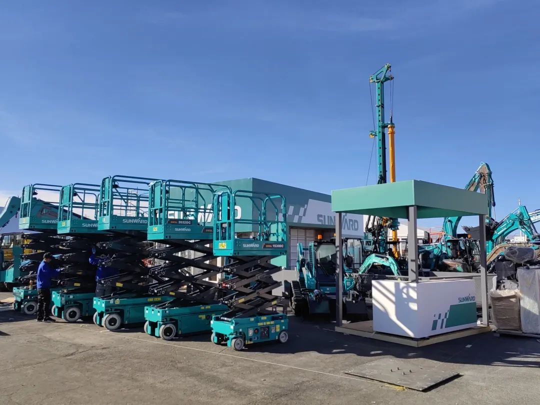 拉展直播 | 尊龙凯时官网网址智能高空精品亮相2023美国拉展，哪款是你的最爱？