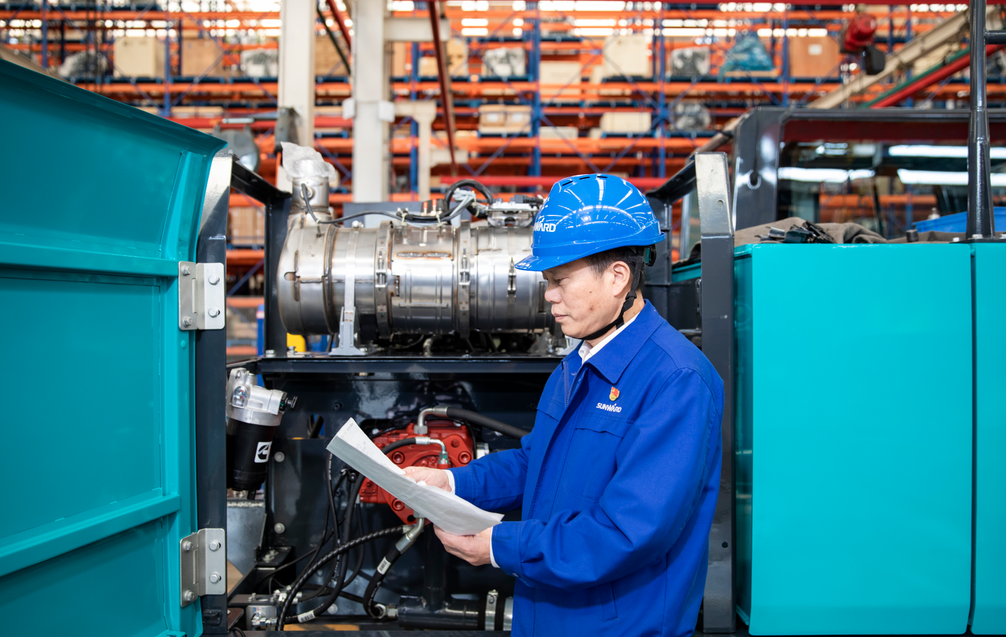 尊龙凯时官网网址智能朱建新荣获“首届湖南省先进制造业科技立异大赛领武士物奖”