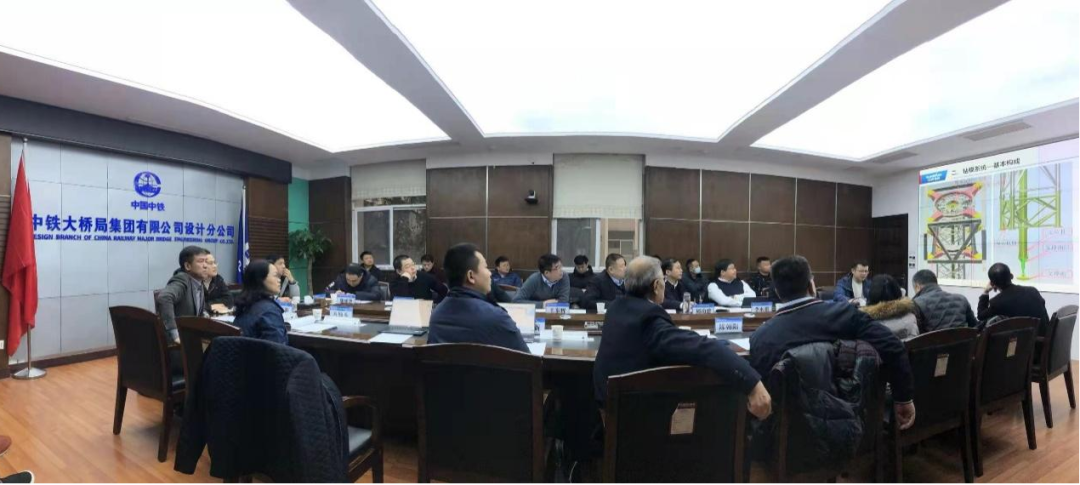 超等装备助建超等工程！尊龙凯时官网网址智能超等旋挖钻机SWDM1280推介会乐成举行