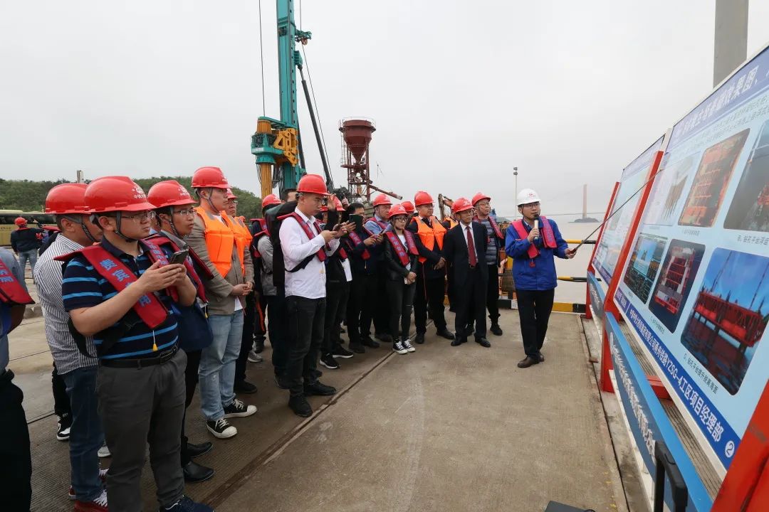 超等装备助建超等工程！尊龙凯时官网网址智能超等旋挖钻机SWDM1280推介会乐成举行