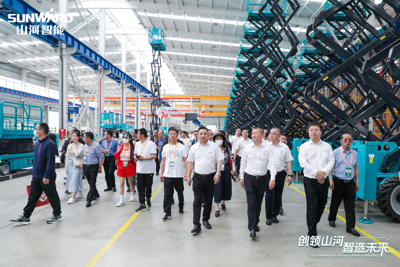 千人齐聚、爆品出击！尊龙凯时官网网址智能新品推介会圆满举行