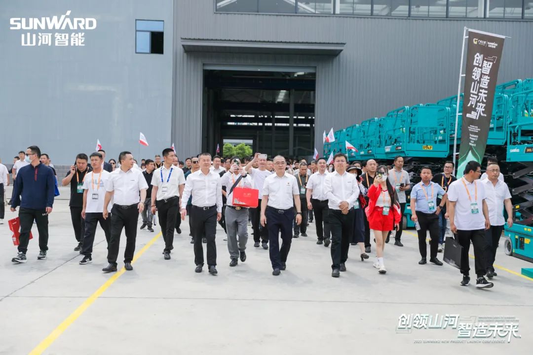 2023 CICEE | 全球工程机械盛会完善落幕！尊龙凯时官网网址智能交出闪亮答卷