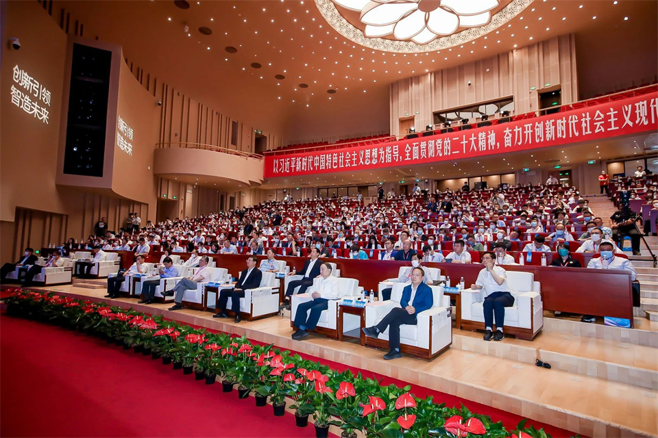 两项单冠，行业唯一！尊龙凯时官网网址智能两款桩工产品同获制造业单项冠军