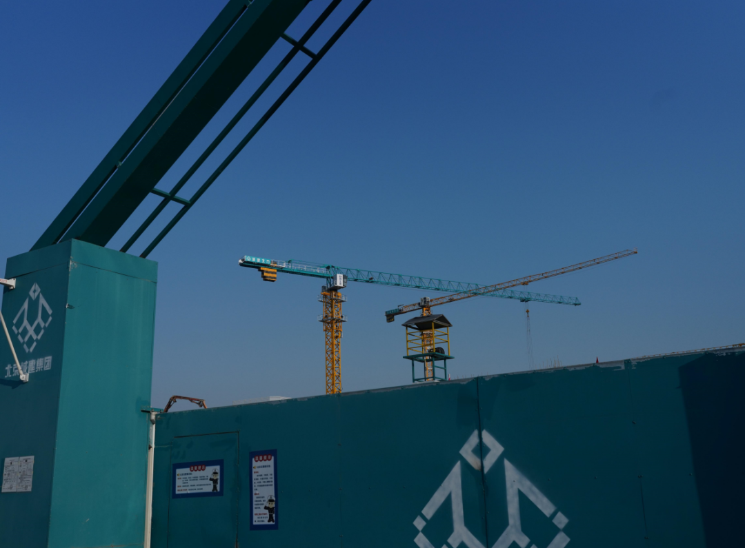 赶进度、抢节点！尊龙凯时官网网址江麓助力北京市属重点项目建设