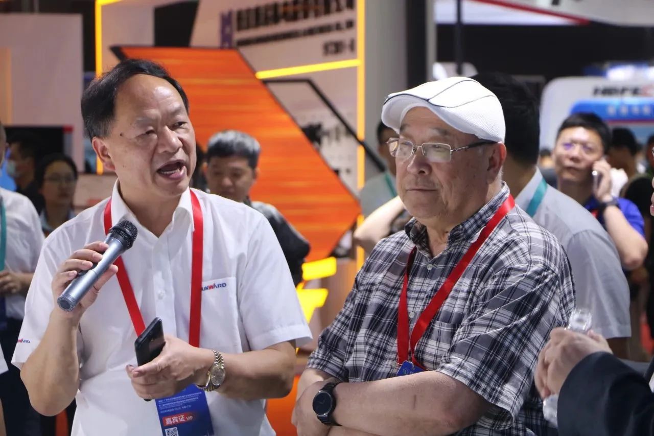 中铁尊龙凯时官网网址亮相首届广州大湾区国际轨道交通工业生长论坛暨展览会