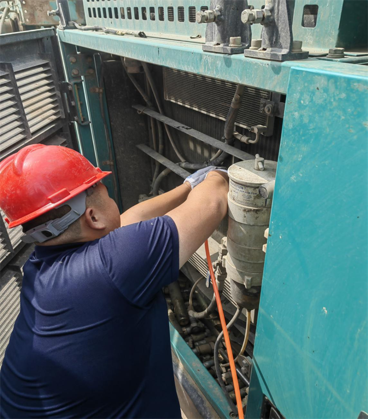 热情似火，效劳加码！尊龙凯时官网网址智能基础装备效劳万里行为您保驾护航