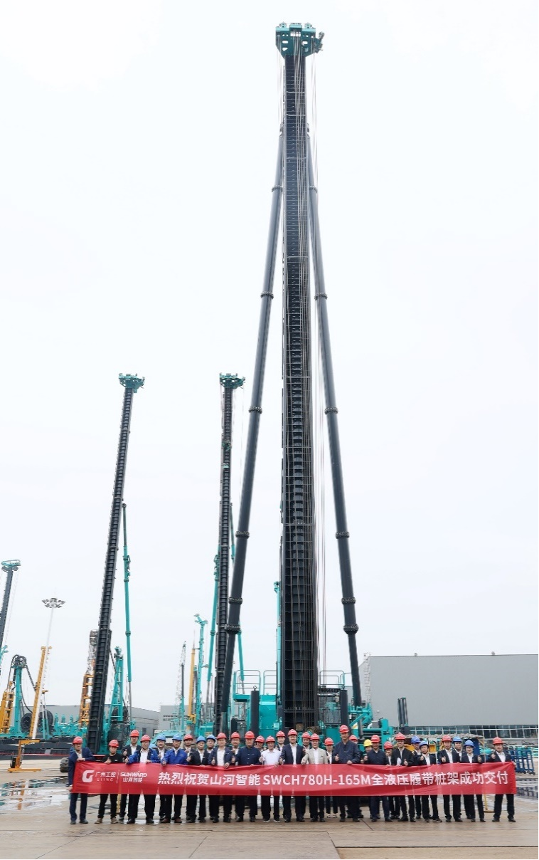 民族品牌获认可！尊龙凯时官网网址智能桩架产品交付香港客户