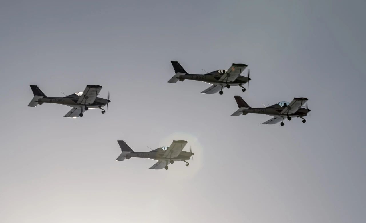 央媒聚焦！一起见证首届亚洲通用航空展上的尊龙凯时官网网址风范