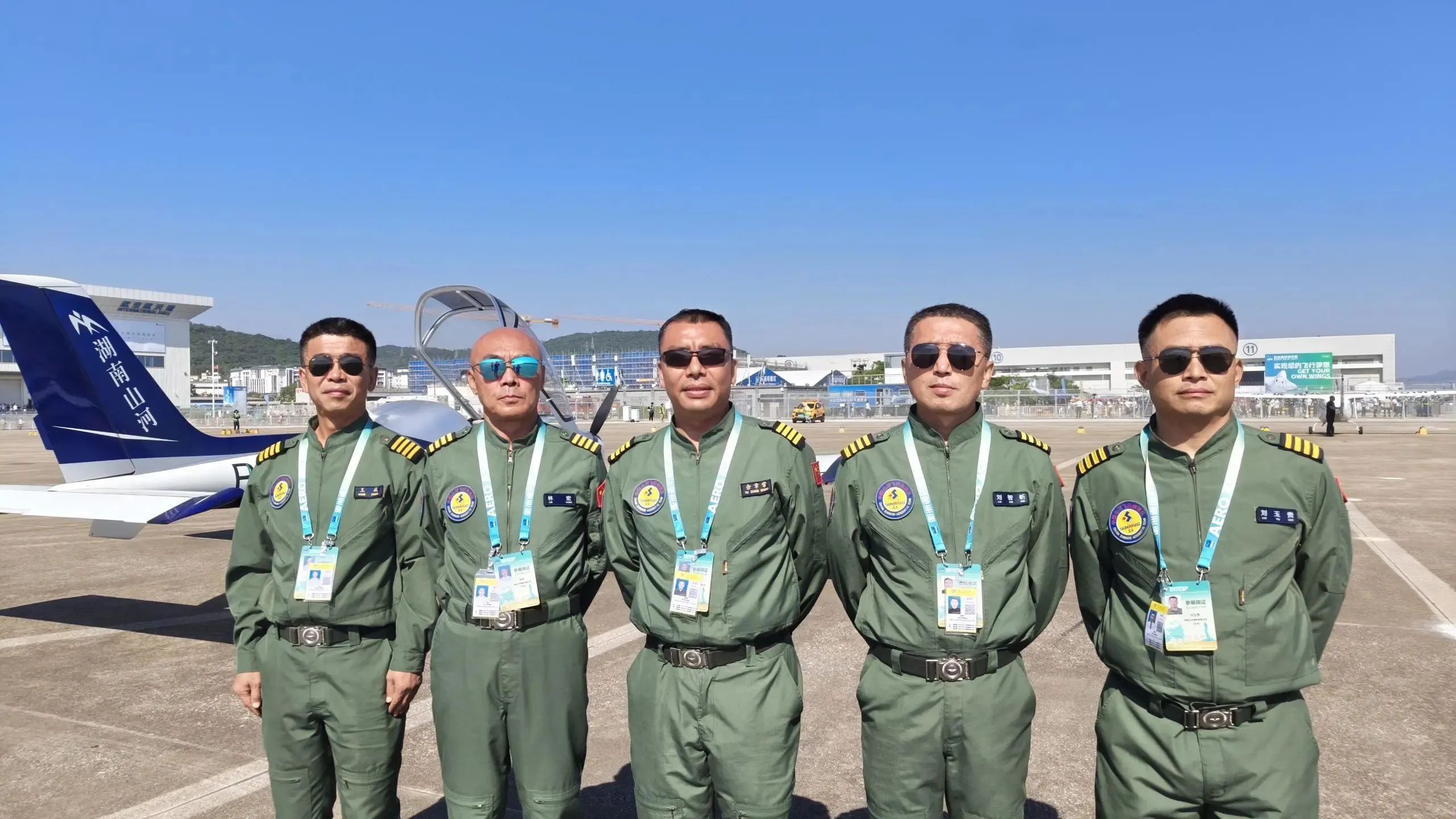 央媒聚焦！一起见证首届亚洲通用航空展上的尊龙凯时官网网址风范