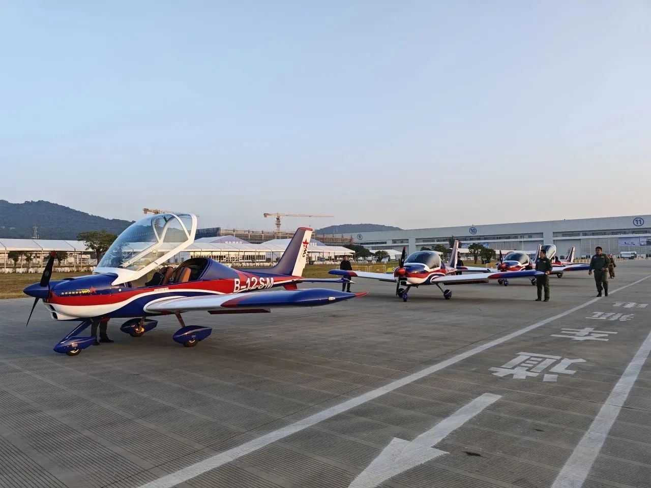 央媒聚焦！一起见证首届亚洲通用航空展上的尊龙凯时官网网址风范