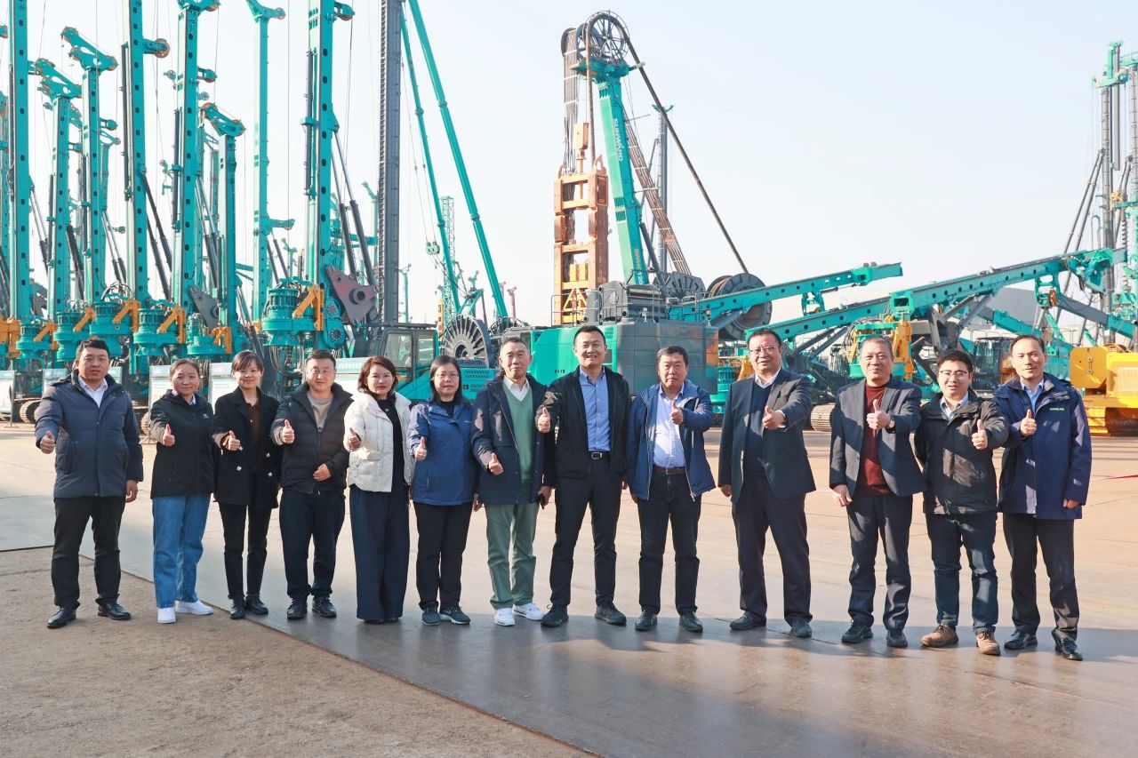 尊龙凯时官网网址智能主导的行业标准《修建施工机械与装备 液压式压桩机》通过专家审查