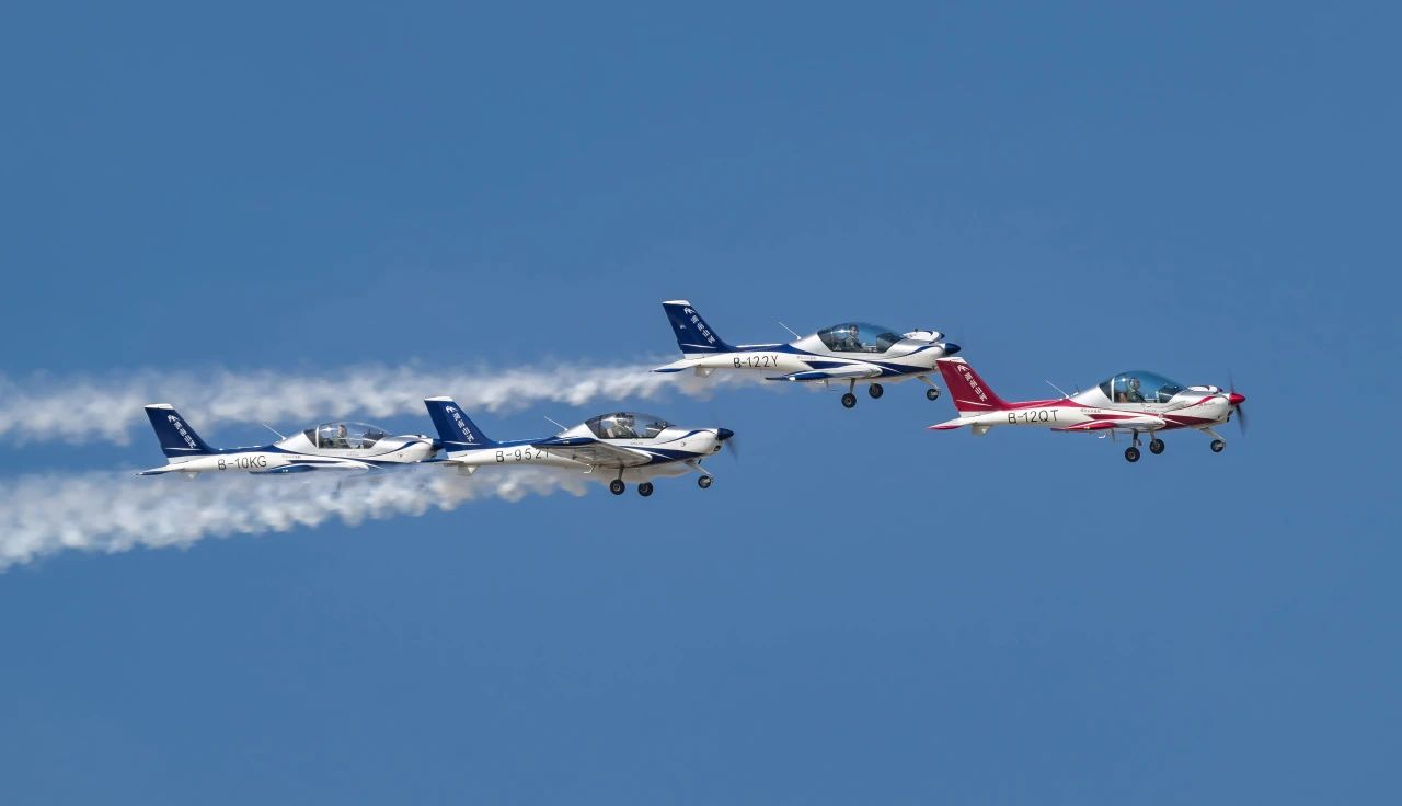 二十载磨砺，“阿若拉”飞机累计航行时间突破11万小时！