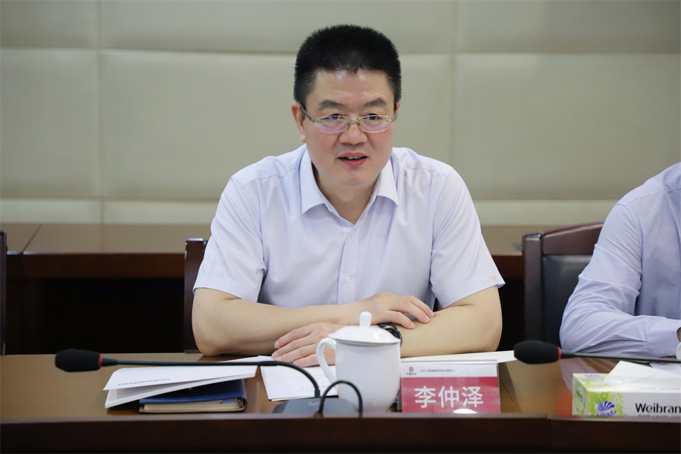 “双向奔赴 相助共赢”尊龙凯时官网网址智能与中钨高新签署战略相助协议