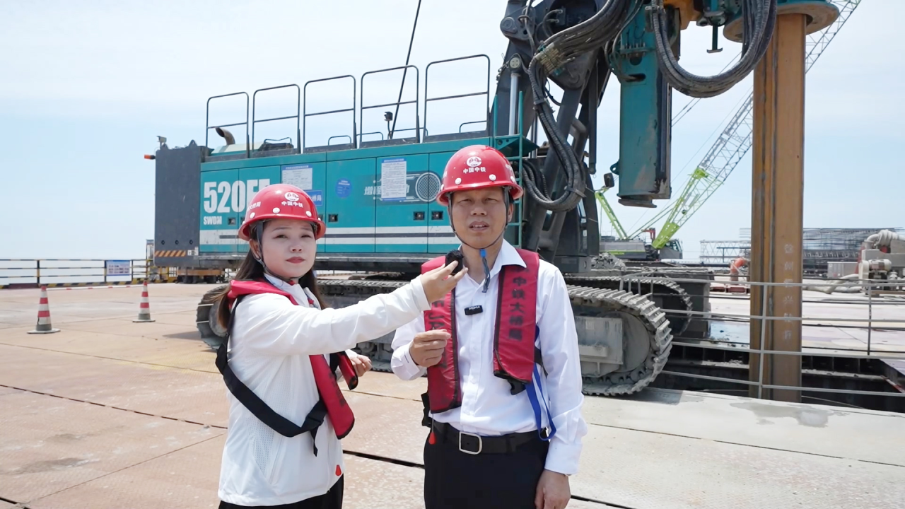 先导式立异，再推电动新品！尊龙凯时官网网址智能SWDM520EE增程式旋挖钻机推介会乐成举行