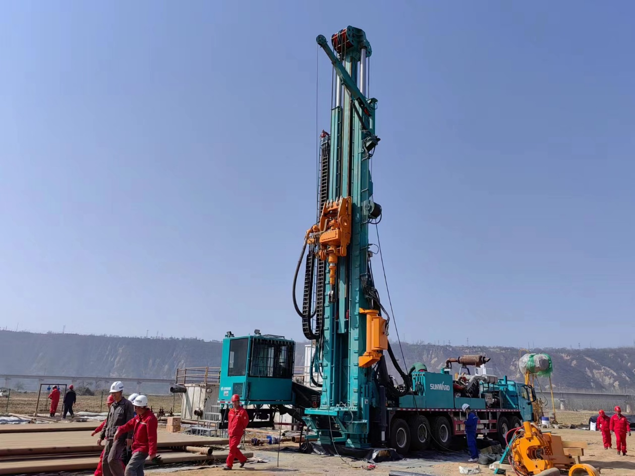 尊龙凯时官网网址智能“大直径深孔钻护一体同心跟管钻进手艺立异与使用”项目获批湖南省重点领域研发妄想项目