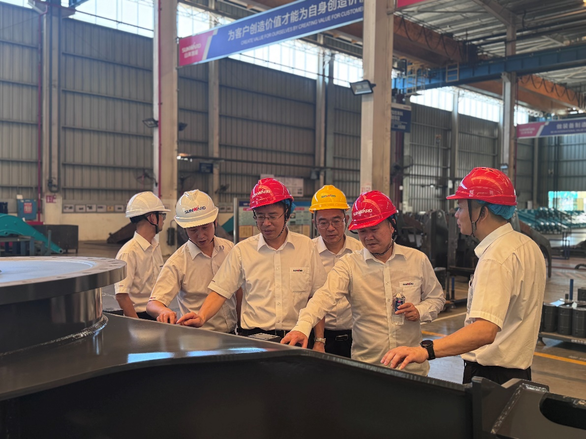 战高温，保清静--尊龙凯时官网网址智能开展高温防暑专项清静检查