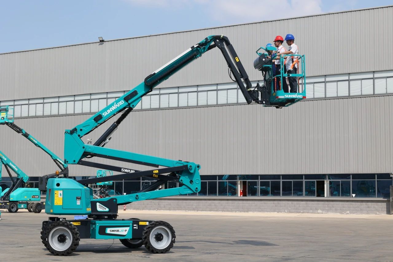 高可靠、高清静、高性能！尊龙凯时官网网址智能新一代P系列电动臂式高空作业平台乐成下线