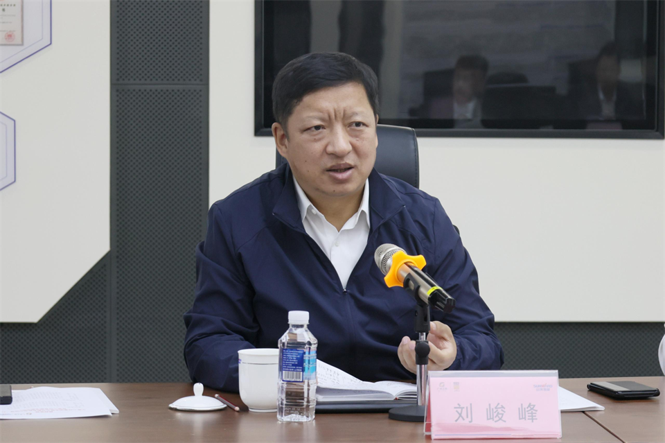 同船出海，共赢未来！中铁九局副总司理刘峻峰一行到访尊龙凯时官网网址智能