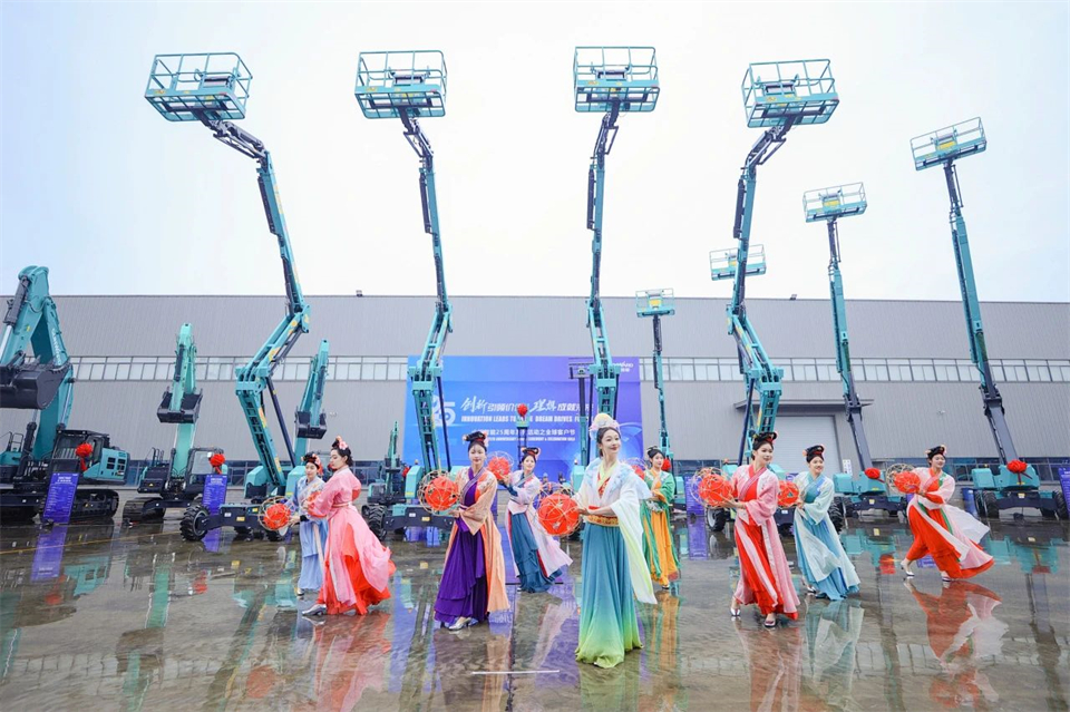 立异引领价值，理想成绩未来！尊龙凯时官网网址智能25周年庆典暨全球客户节盛大举行