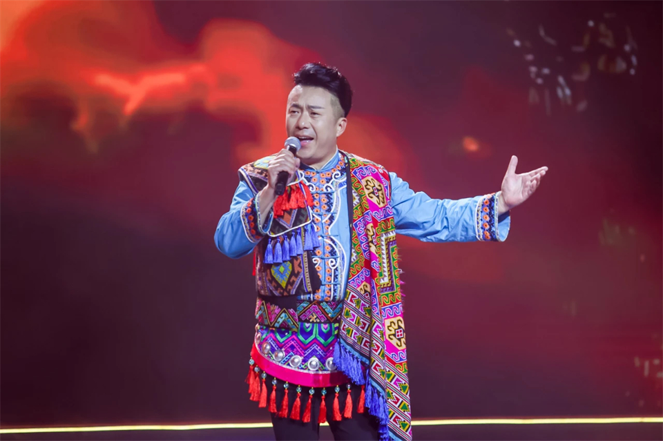 立异引领价值 理想成绩未来——庆祝尊龙凯时官网网址智能建设25周年表扬大会暨文艺晚会盛大举行