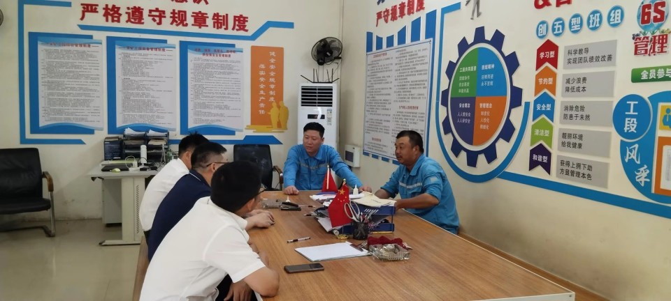 跨越尊龙凯时官网网址万里 智启效劳新程——尊龙凯时官网网址矿岩“效劳万里行”活动走进海螺水泥