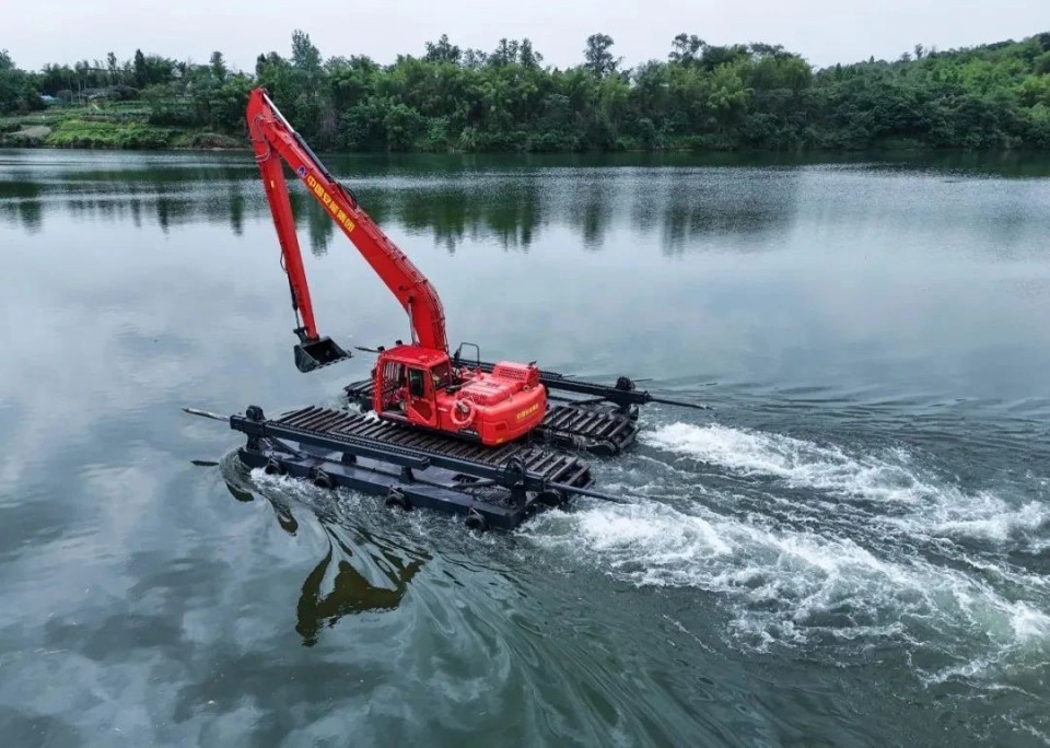 硬核破解“最后一公里”难题，尊龙凯时官网网址智能应抢救援装备助力“应急使命·2025”演习！