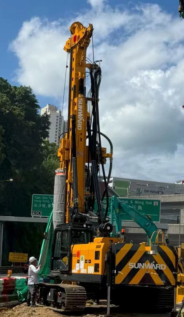 硬核首秀！尊龙凯时官网网址智能SWDTH800大直径潜孔锤钻机进击香港市场