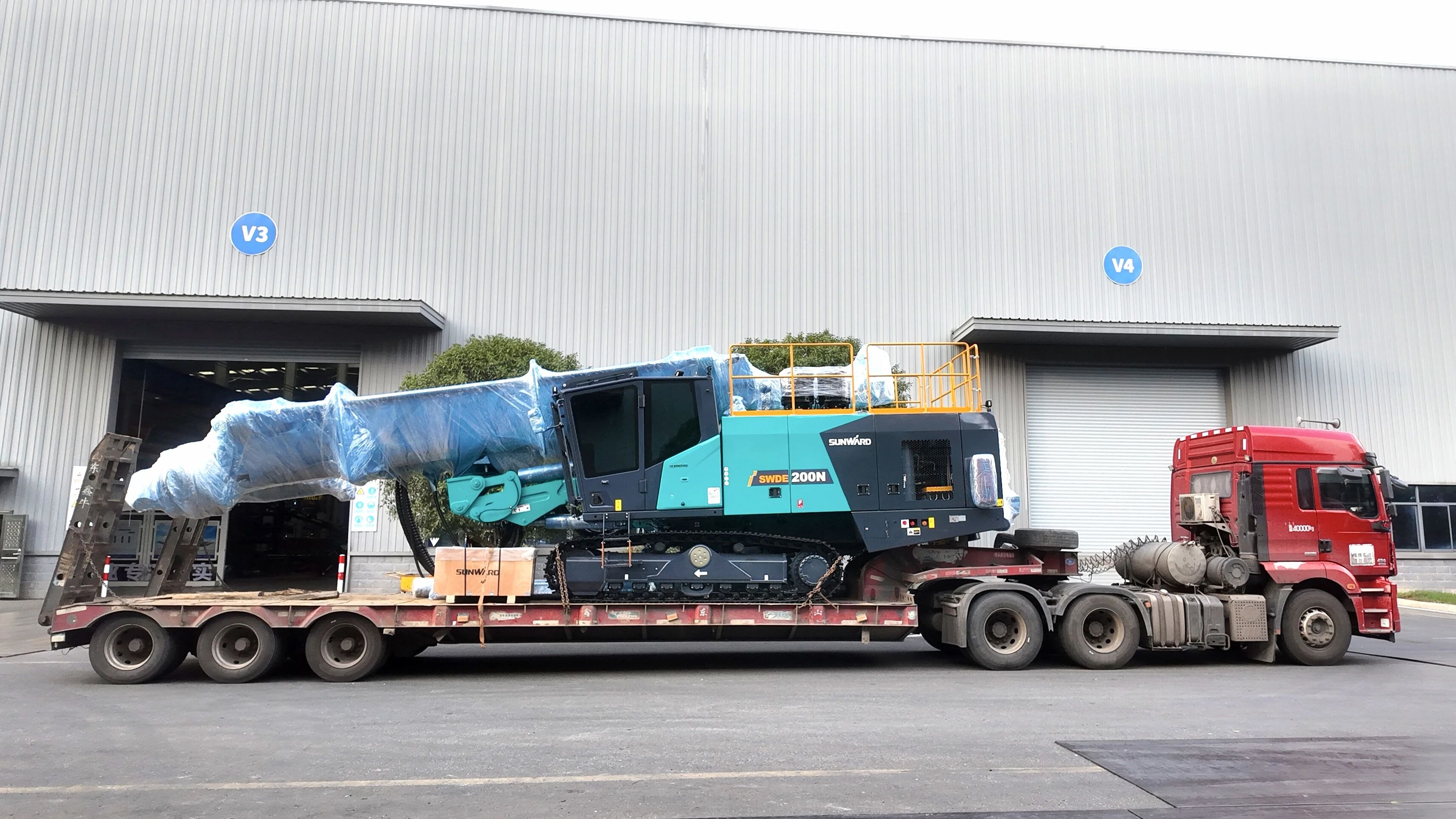 挑战高海拔高寒工况，尊龙凯时官网网址智能臂式潜孔钻机上岸南美市场