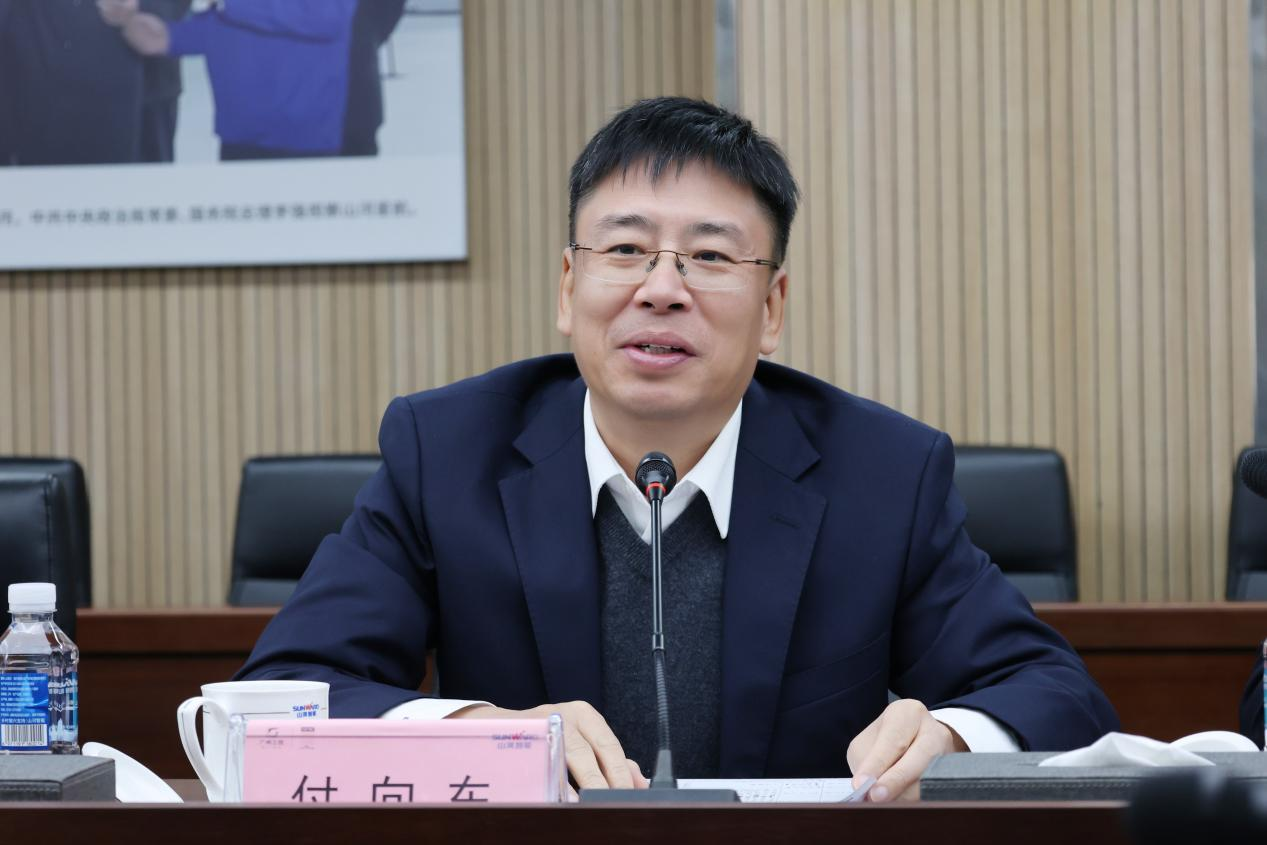 新矿投资集团党委书记、董事长王漠到访尊龙凯时官网网址智能